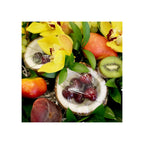 Detail van Camille fruitboeket met orchideeën kiwi druiven en kokosnoot