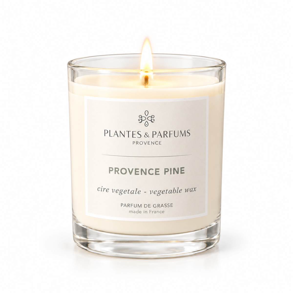 Provence Pine geurkaars 180 g van Plantes & Parfums op witte achtergrond