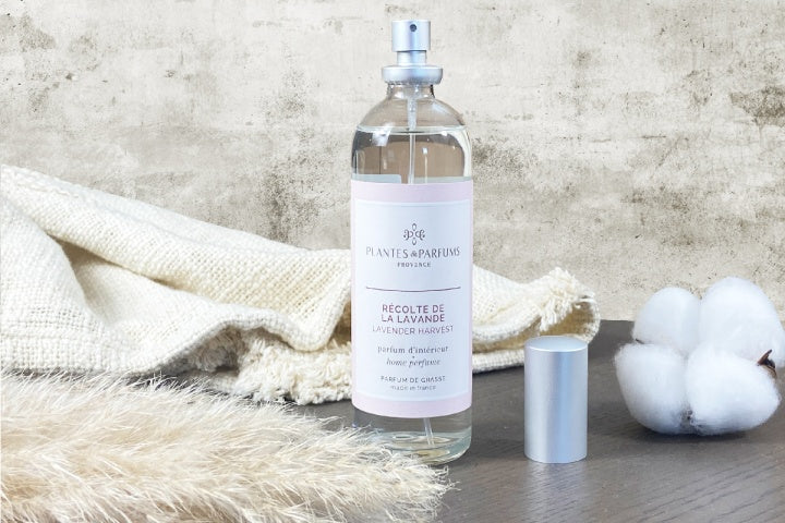 Récolte de la Lavande interieurparfum in sfeervolle setting